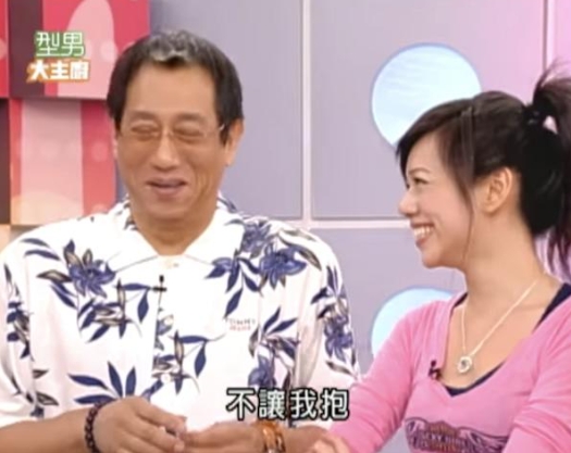 曾合作曾國城！41歲女星「爸爸驚遭逮捕」　全程「摀臉上車」原因曝光