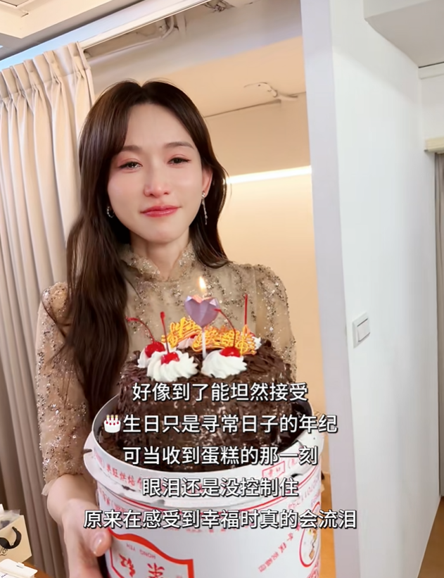 不見AKIRA蹤影！林志玲「突在鏡頭前大哭」　替兒子誠心許願：「真的沒控制住...」