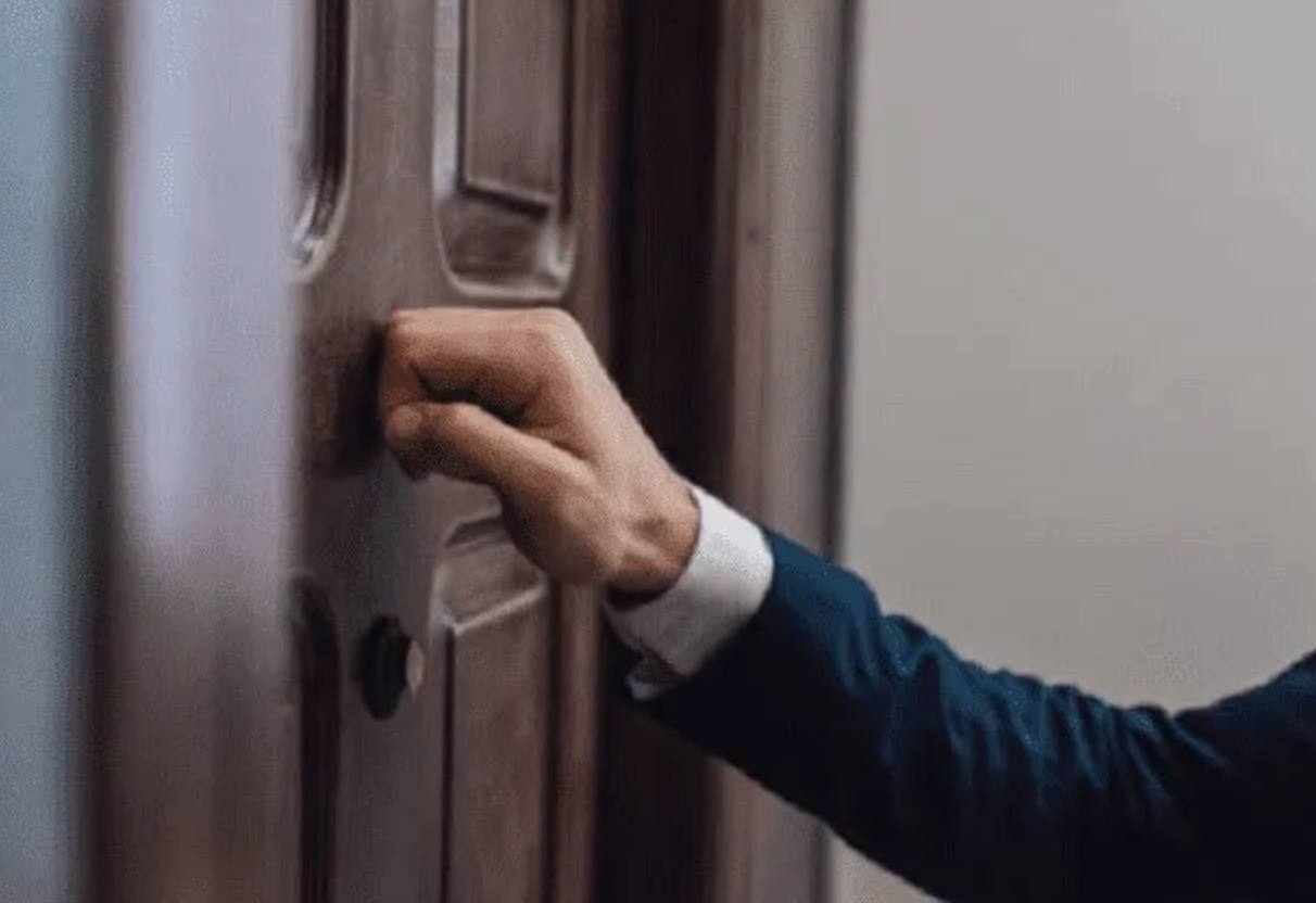 本是郎才女貌！富家獨生女「嫁給澳洲二婚男」生下1女　才過2年「竟遭丈夫殺害」家破人亡...