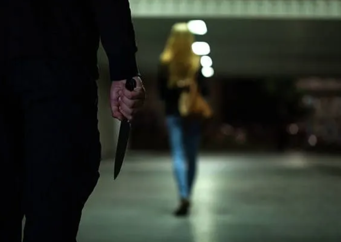 本是郎才女貌！富家獨生女「嫁給澳洲二婚男」生下1女　才過2年「竟遭丈夫殺害」家破人亡...