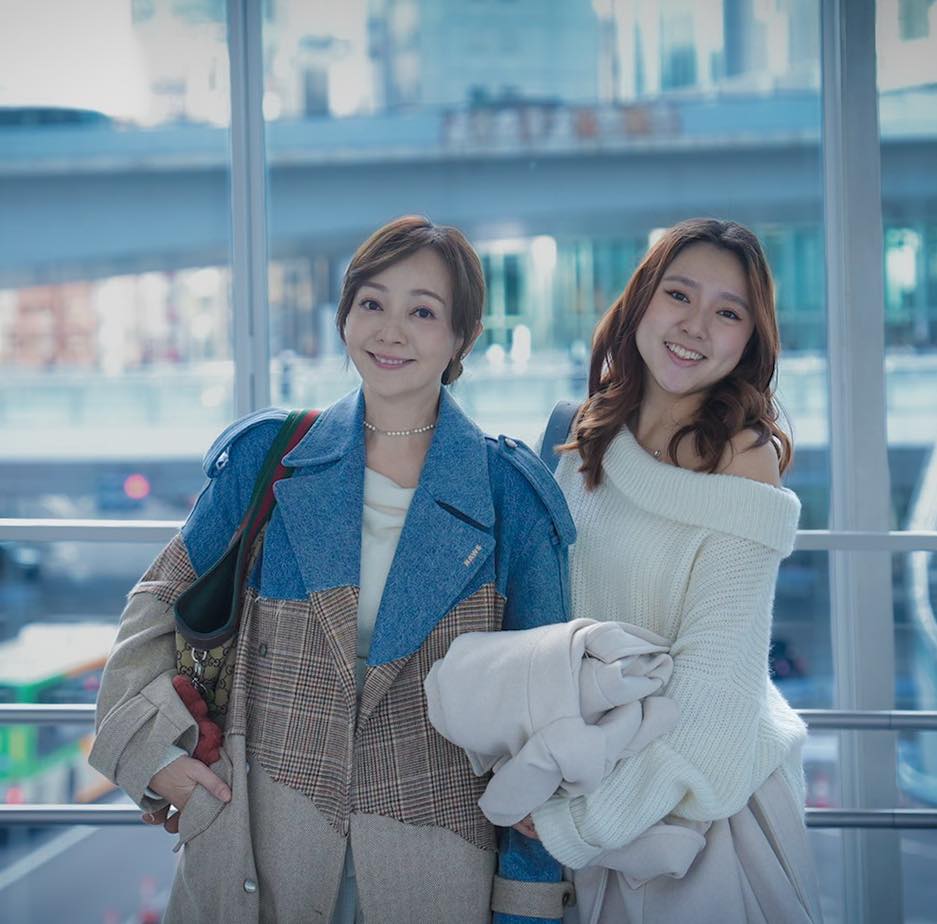 季芹女兒19歲了！慶生照神複製媽媽「虎牙酒窩超甜?」　剛領完獎學金「學業又更狂」