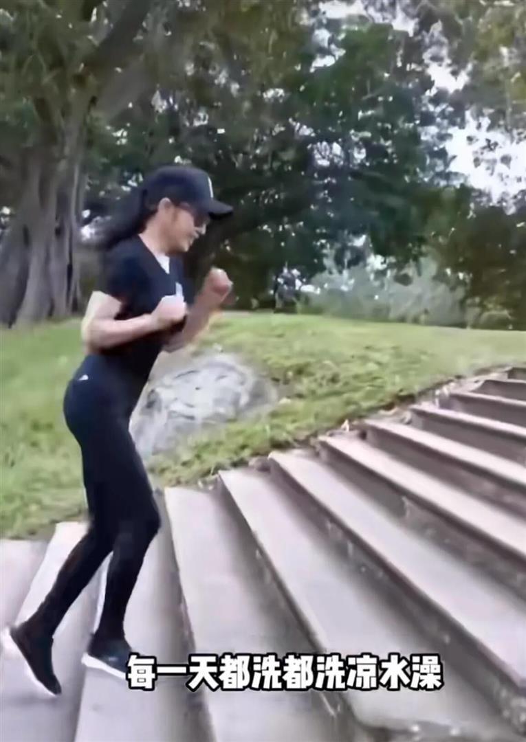 錄影中途出意外！75歲女星「出外景驚傳重摔」走不了路　不輕言退休「最新近況惹心疼」網嘆：別再硬撐了...