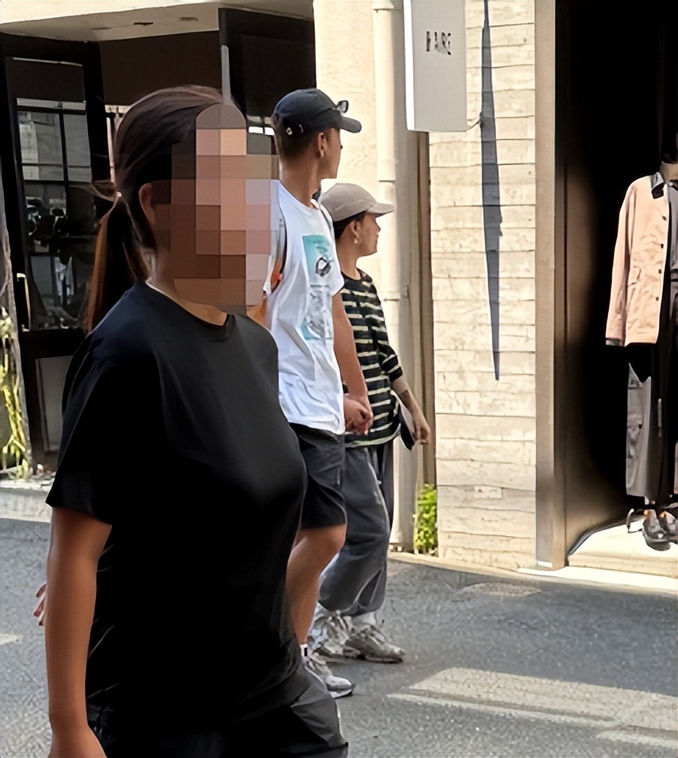 才離婚3個月！35歲女星宣布「交往小9歲鮮肉」　約會被拍「被酸母子出遊」網見1亮點驚喊：快點分手