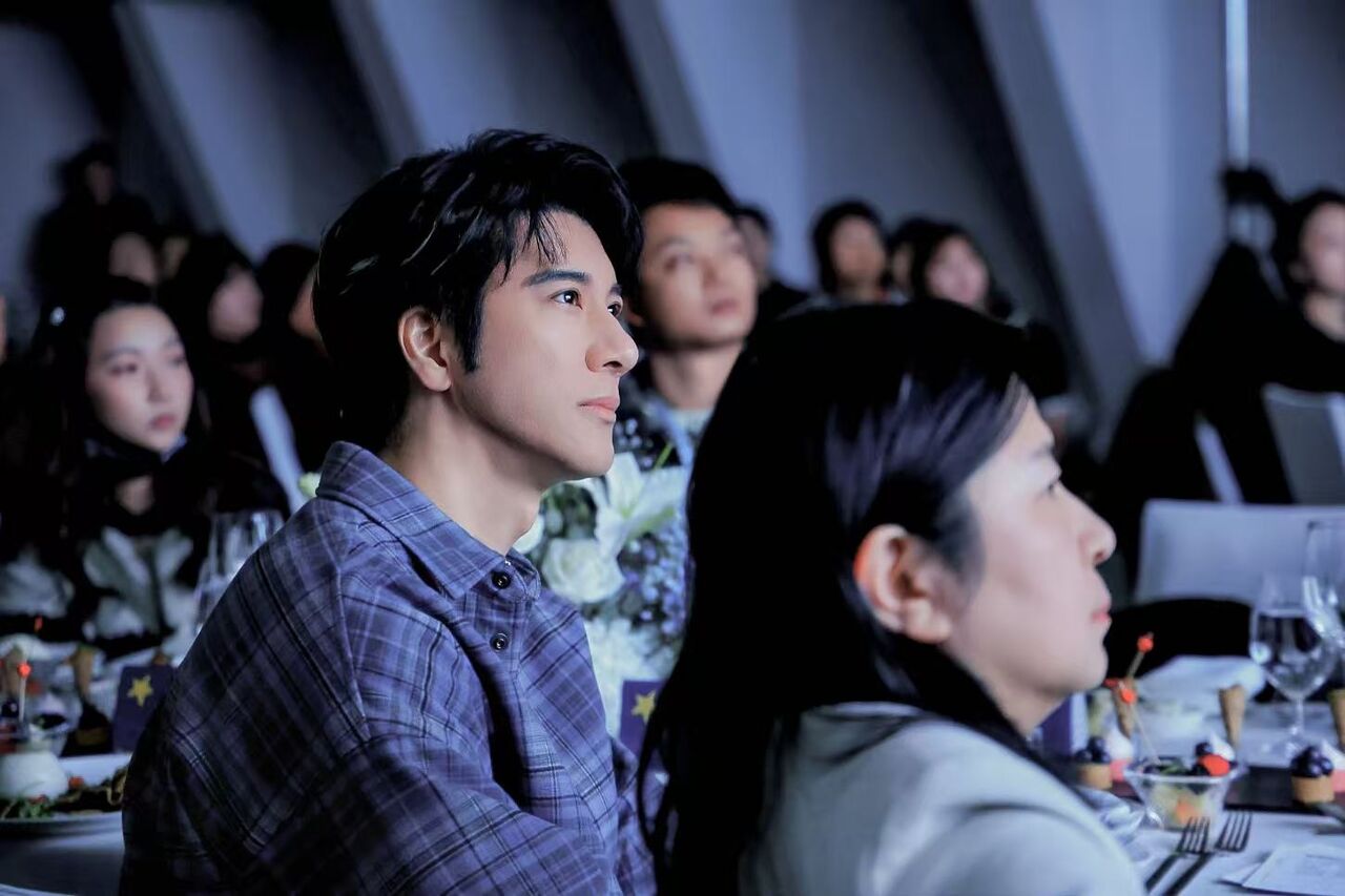 王力宏驚喜宣布「再度當爸爸」當場激動落淚！