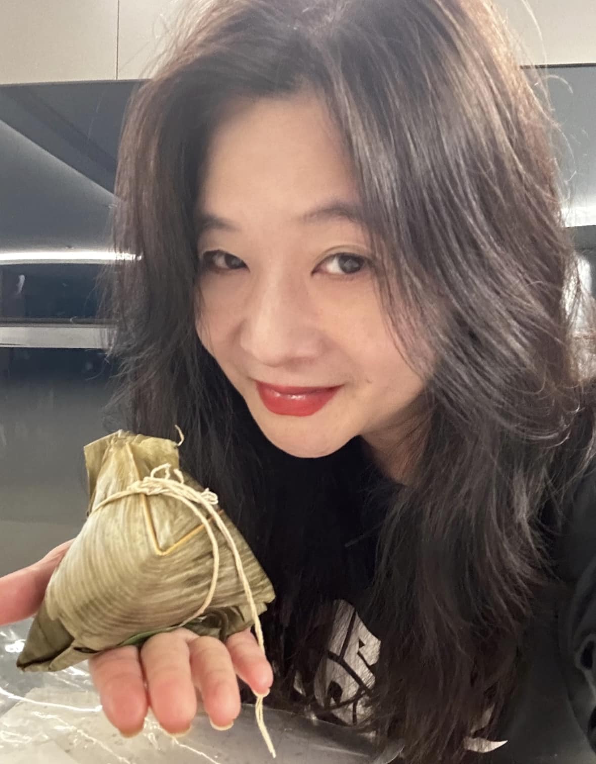 愛上有婦之夫!61歲應曉薇「交往4年僅見10次」 生下2女後崩潰:「不敢再愛了...」