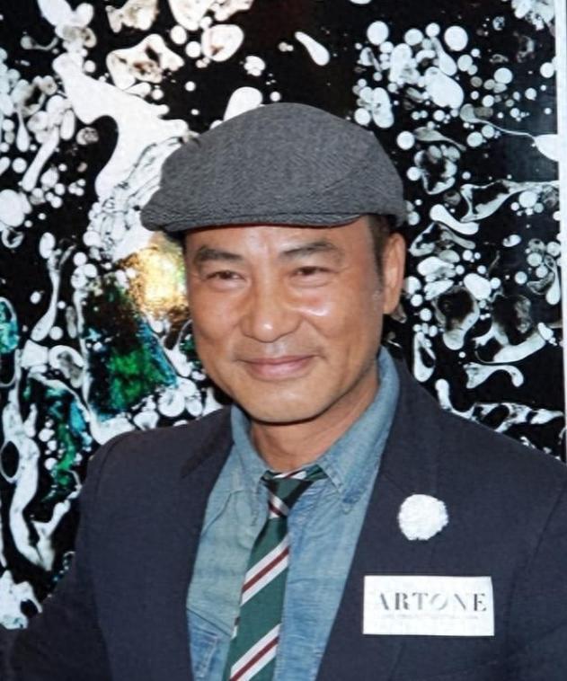 最低調的影帝!70歲大咖男星「為妻女買下26套房產」 出道46年0緋聞「只淡淡說一句」網讚:好男人榜樣