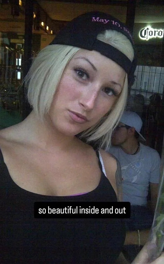 迷戀人體改造！33歲「J級胸器」驚傳墜樓身亡　哥哥淚曝「原本清純模樣」：她非常後悔整形