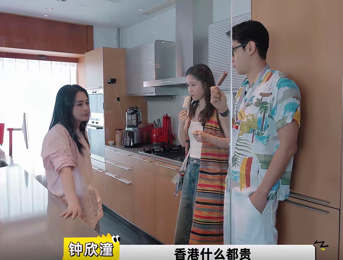 離婚醫師尪5年!44歲大咖女星「獨居大片落地窗豪宅」 衣帽間「寬敞如服飾店」網羨:單身更享受