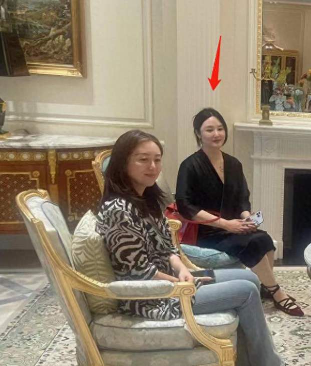 三婚圈外嫩妻!58歲老戲骨「無預警喜獲兒子」 一家三口「罕見同框現身」孩子模樣驚呆網