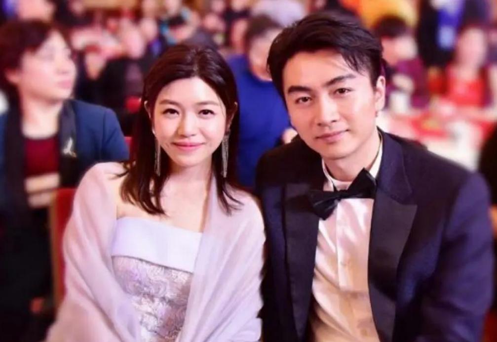 離婚不到1年!陳曉「憔悴老態不敢認」 一對比「陳妍希甜搭上小19歲鮮肉」網笑:狠甩前夫一條街