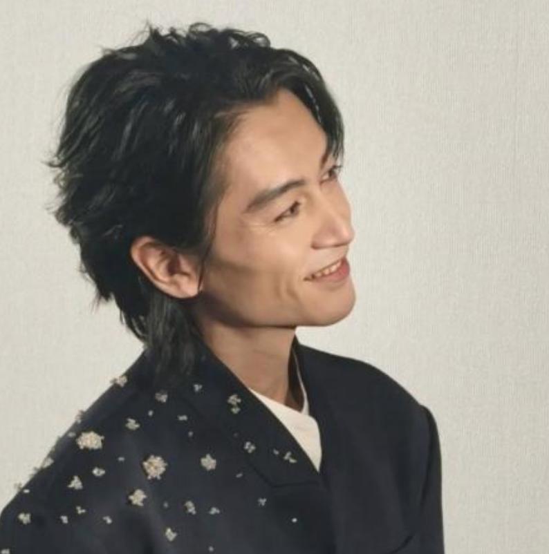 離婚不到1年!陳曉「憔悴老態不敢認」 一對比「陳妍希甜搭上小19歲鮮肉」網笑:狠甩前夫一條街