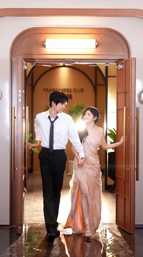 離婚不到1年!陳曉「憔悴老態不敢認」 一對比「陳妍希甜搭上小19歲鮮肉」網笑:狠甩前夫一條街