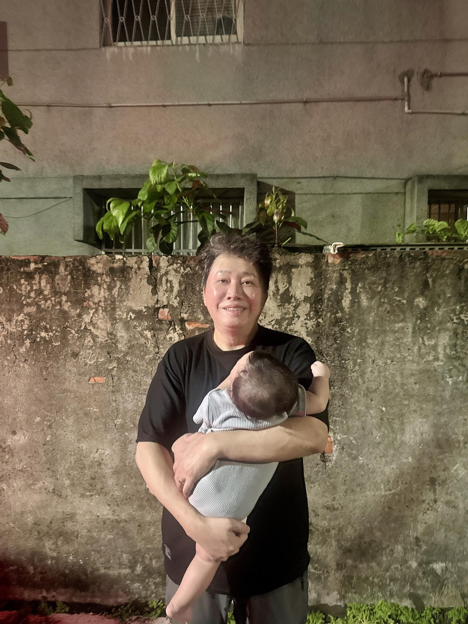 才當爸一年！趙正平驚傳發飆「想把兒子塞回去」　娶小22歲空姐妻認了：「當初沒想清楚」