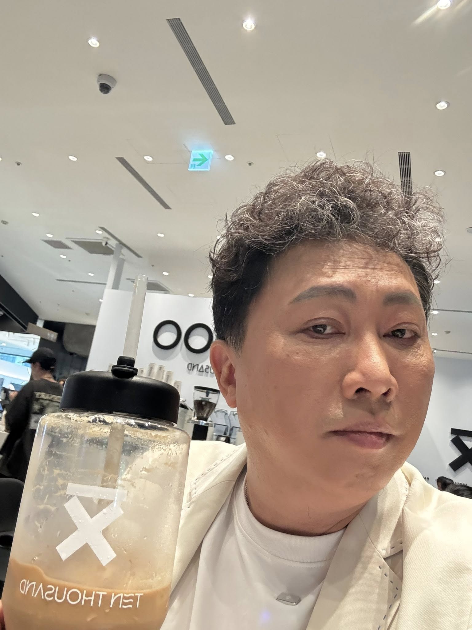 才當爸一年！趙正平驚傳發飆「想把兒子塞回去」　娶小22歲空姐妻認了：「當初沒想清楚」