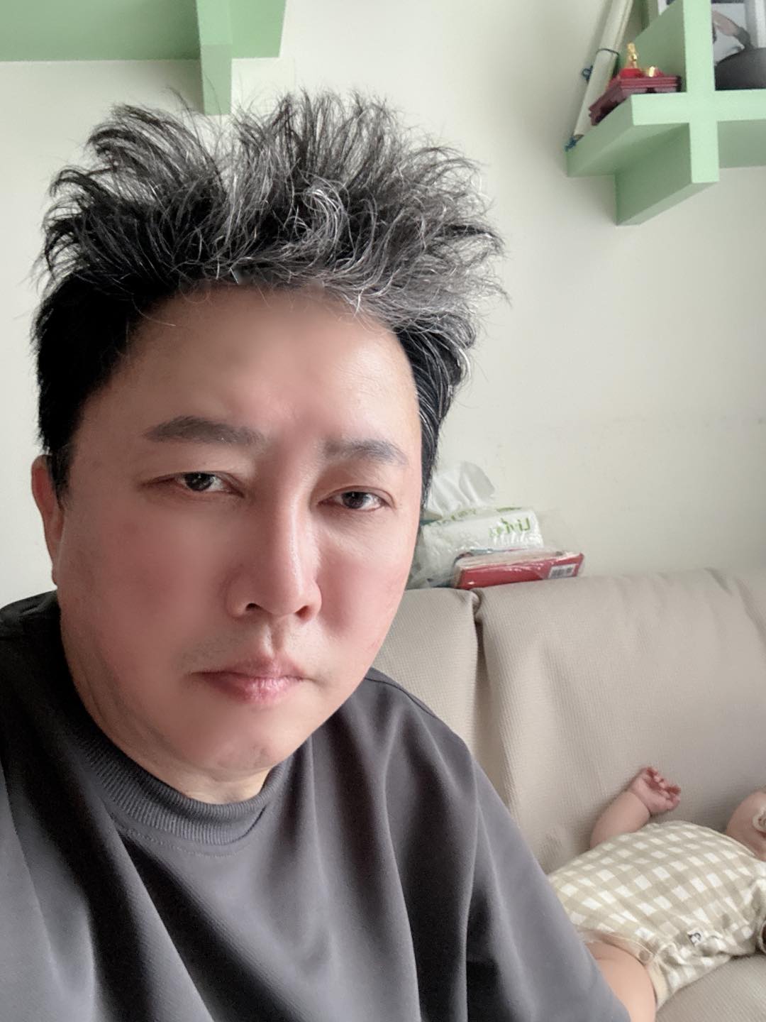 才當爸一年！趙正平驚傳發飆「想把兒子塞回去」　娶小22歲空姐妻認了：「當初沒想清楚」