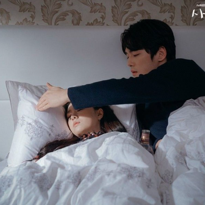 少一點都會短命！最新研究「睡眠時數門檻」曝光　睡不飽「比不運動更慘」：週末補眠也不行