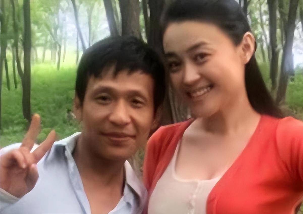 成名後拋棄原配！44歲資深男星「離婚秒娶女粉絲」　如今面相變了「當年報應也來了」網嘆：自作自受...