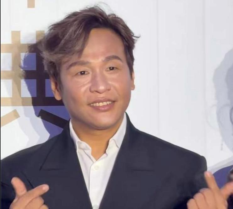 成名後拋棄原配！44歲資深男星「離婚秒娶女粉絲」　如今面相變了「當年報應也來了」網嘆：自作自受...