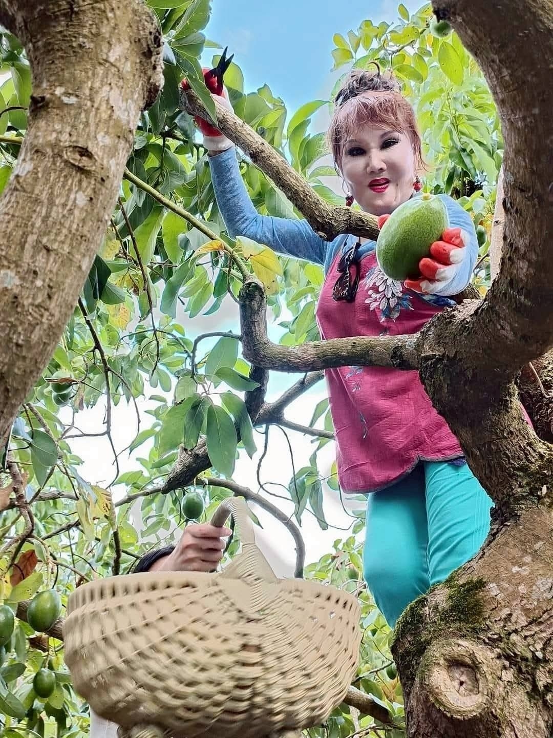 狂被傳死訊！78歲澎澎「女兒親自現身」　近況曝光「遺產都分配好了」