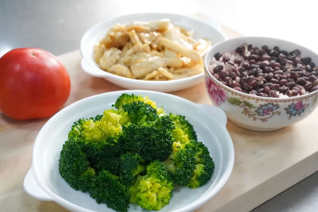 婦人冬天連吃1個月「結節突然瘋長」！　醫搖頭：這些養生食物是結節「癌變加速器」