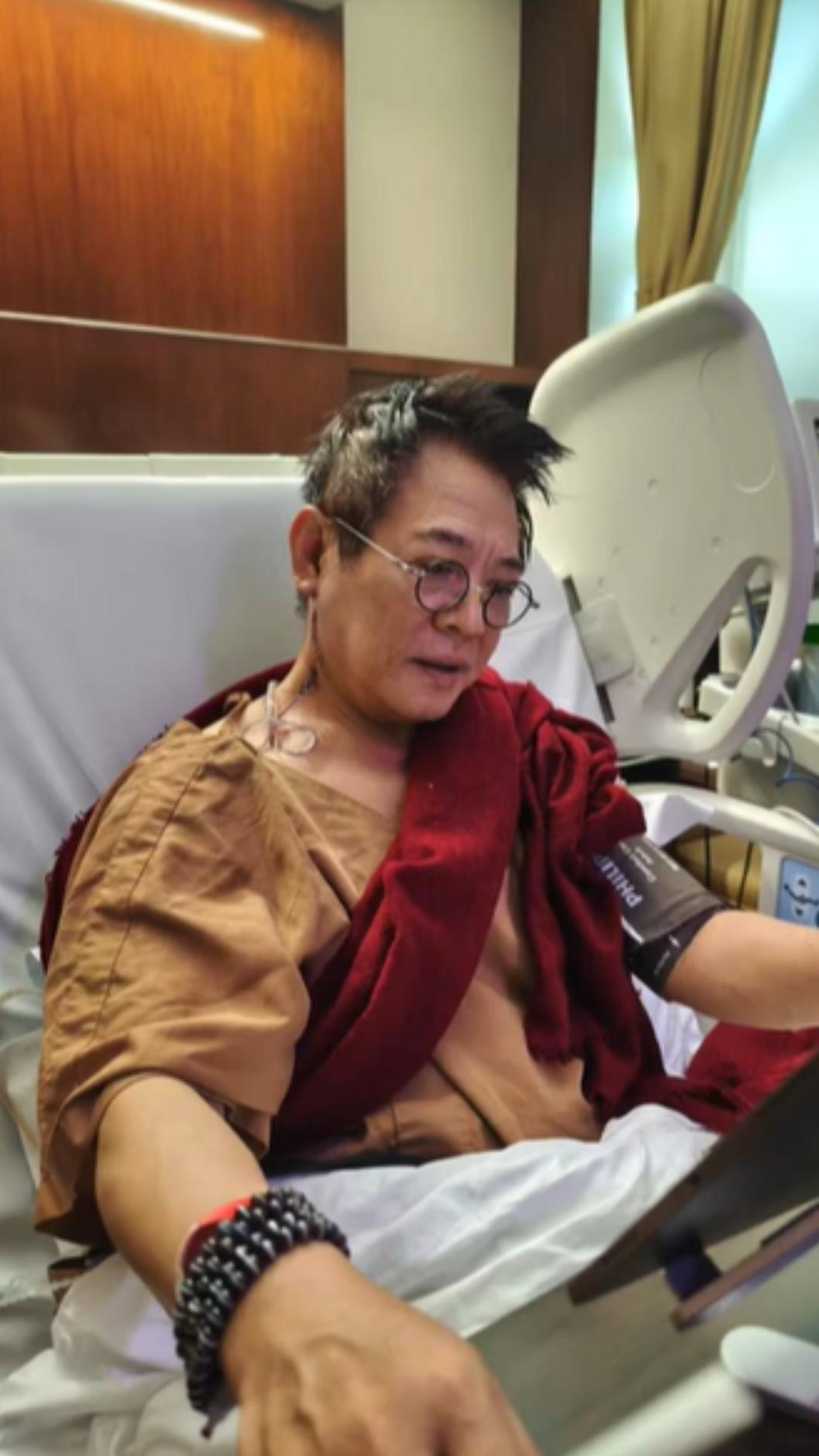 李連杰病倒「驚爆婚變」！她曝「30年身家全交出」：出門都沒有錢包