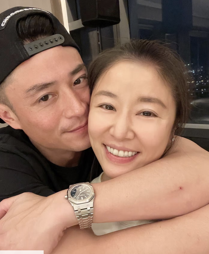 結婚9年大吵！林心如爆「霍建華為一事」路上當場飆罵　她下秒「高EQ應對方式」網讚：娶到寶❤️