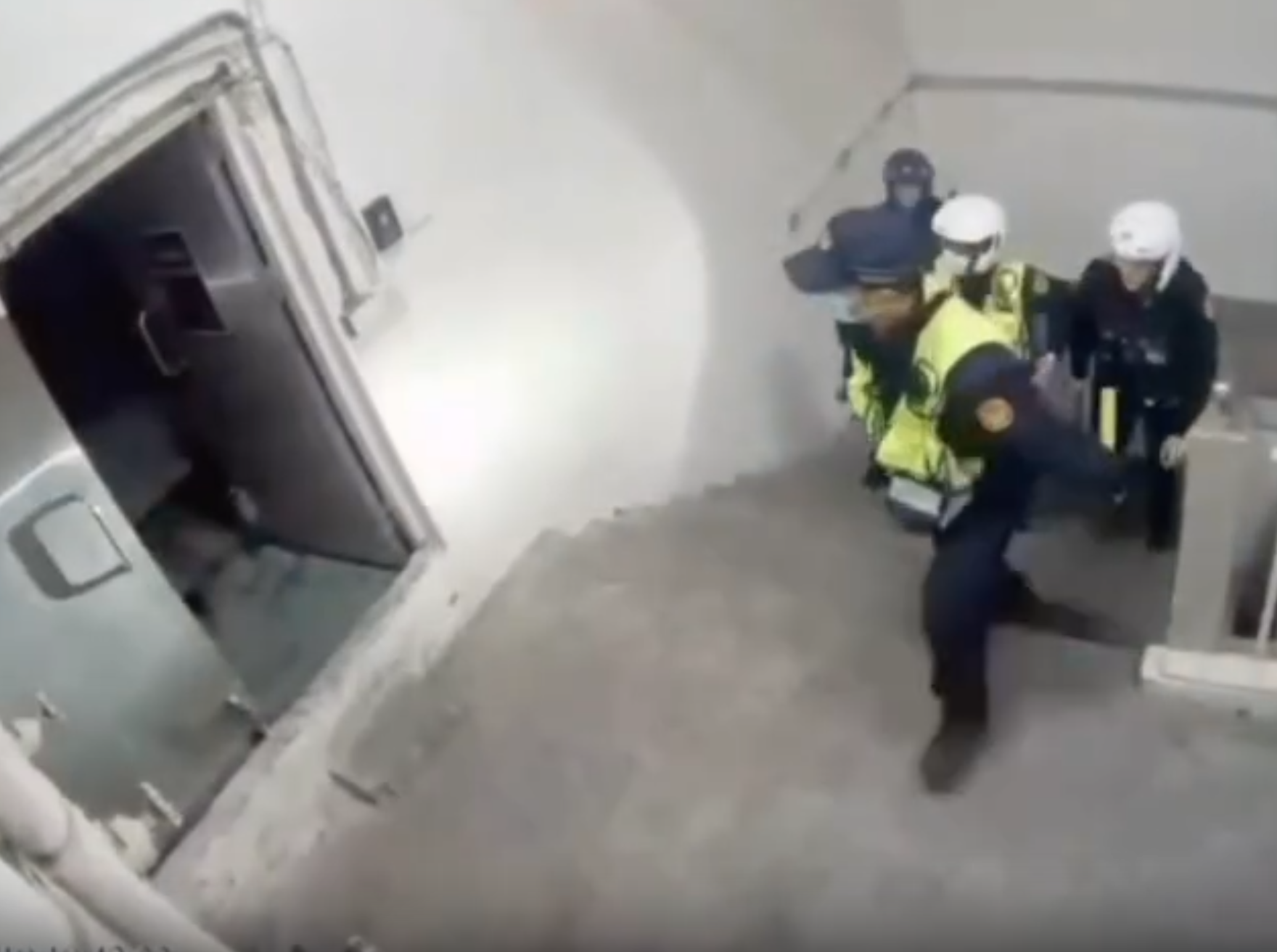 北捷中山砍人／殺人魔張文「死前遺言曝光」！衝頂樓「凶殘怒喊1句」下秒墜落身亡...