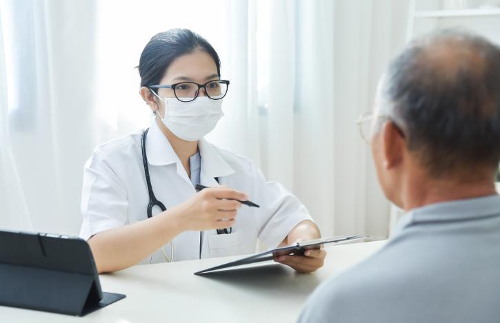 人能感覺死期到來？醫生提醒：死前一年「會出現3種感覺」：希望你沒發生