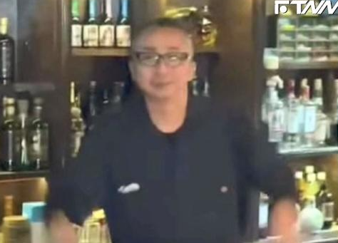 客人還在吃飯!警方衝餐廳「竟在牆壁挖到女屍」 49歲恐怖老闆「真面目曝光」