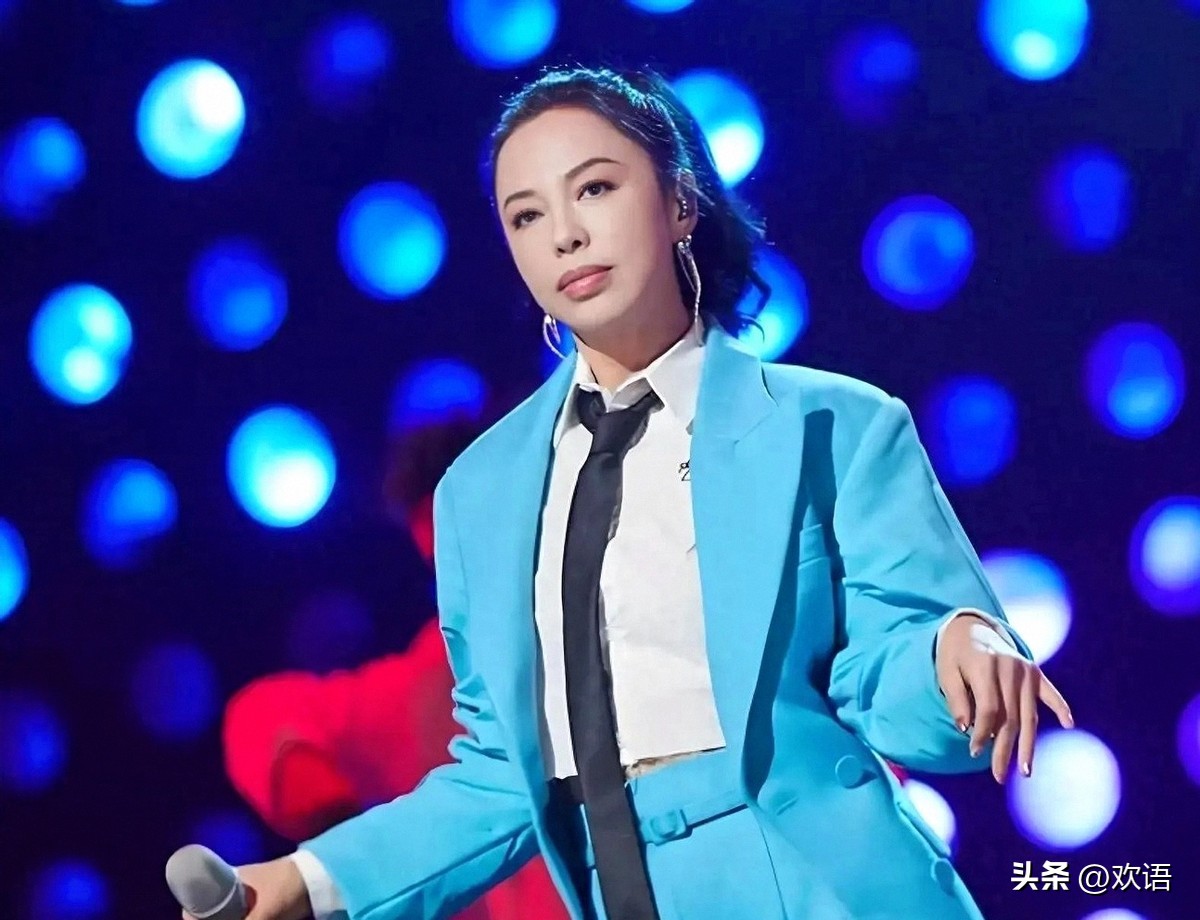 才減肥成功變超美!57歲知名女星「如今臃腫快認不出」 慘白崩壞照網嘲:「被打回原形了...」