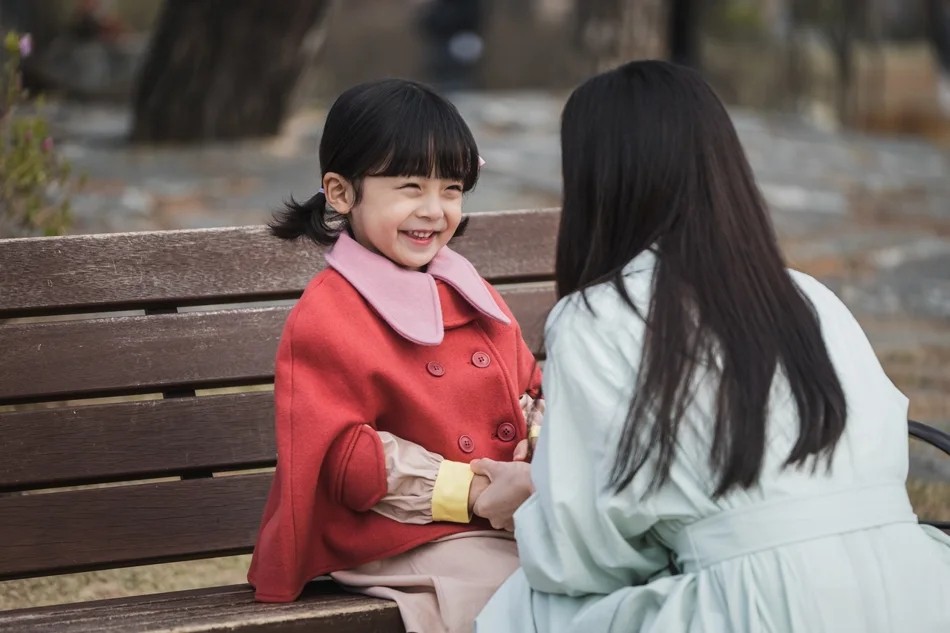 夫妻領養小孩2年！小姑良心不安揭「那小孩是哥哥的」　一驗DNA「孩子身世曝光」崩潰離婚