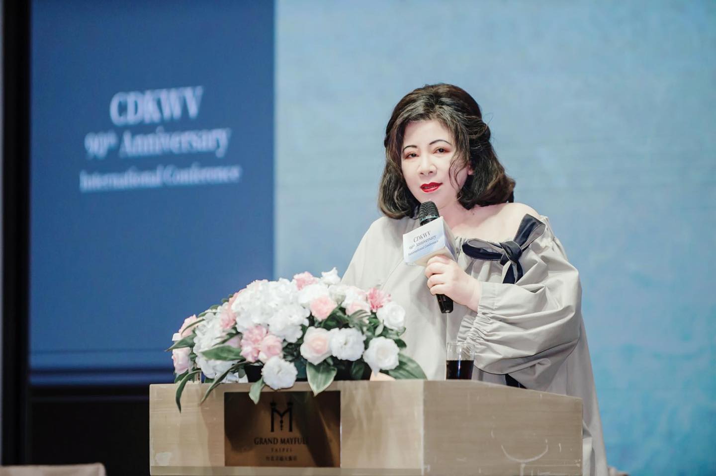 治療癌症傷到！67歲陳文茜驚曝「臉腫成太陽餅」　堅持「扎針也要錄影」無奈曝現況