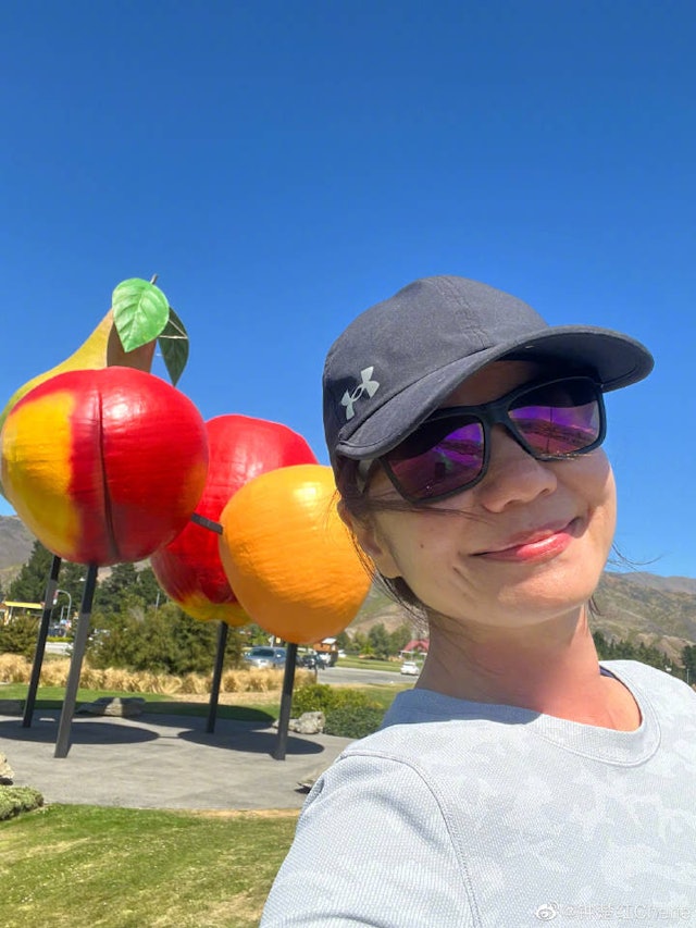 65歲「昔日第一美人」近況曝光！老公猝逝「守寡18年未再嫁」　被偶遇「孤苦伶仃生活」卻被讚翻