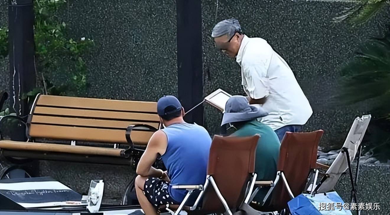 粉絲探望大S墓地！驚見「墓碑上一畫面」震撼淚喊：用情太深了