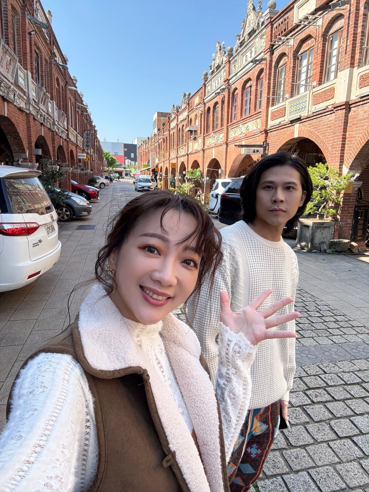 結婚才短短4年！台灣女星尪「認狂跑酒店」月噴30萬　她哽咽淚崩：「好像被吃定了...」