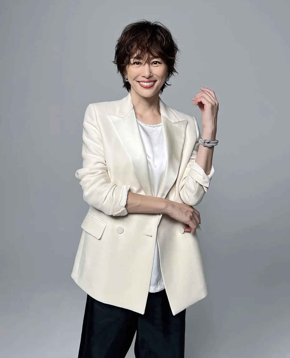 早就下逮捕令！50歲女星驚傳「家中搜出大量毒品」