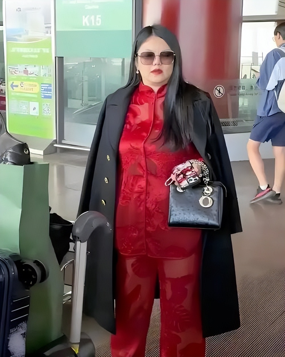 演藝圈超級富婆！49歲大咖女星「才被嘲胖到認不出」　如今「慘遭中國封殺」近況令人搖頭