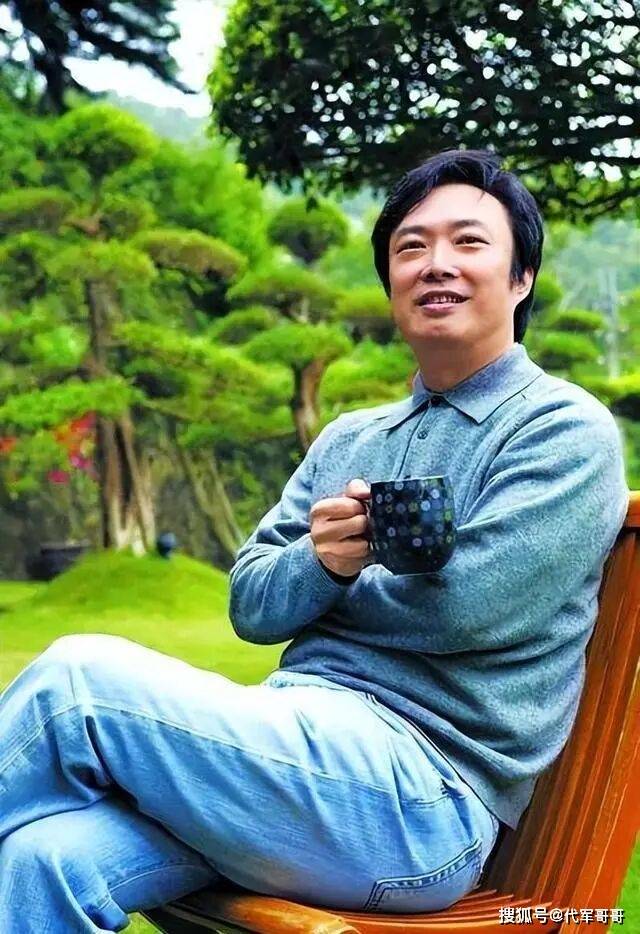 封麥引退7年！70歲費玉清「獨居淡出生活」曝光　與56歲知己相伴「為最愛的她終身不娶」