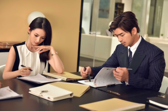 財神爺點名啦!4生肖「財星降臨連旺25天」 把握「一場合」收入翻倍