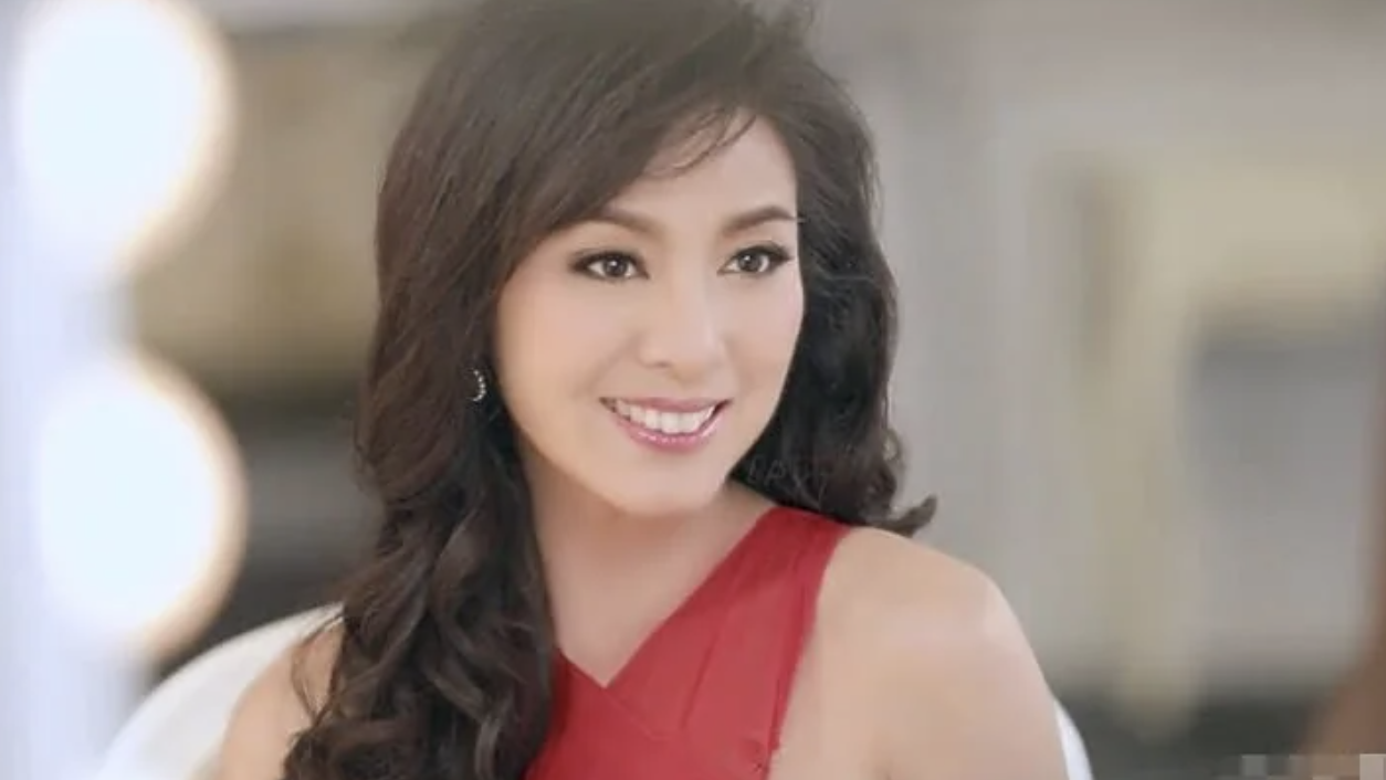 70歲影壇美魔女「合影粉絲像芭比娃娃」！　由內而外凍齡「還是周潤發跑友」比基尼照更辣❤️