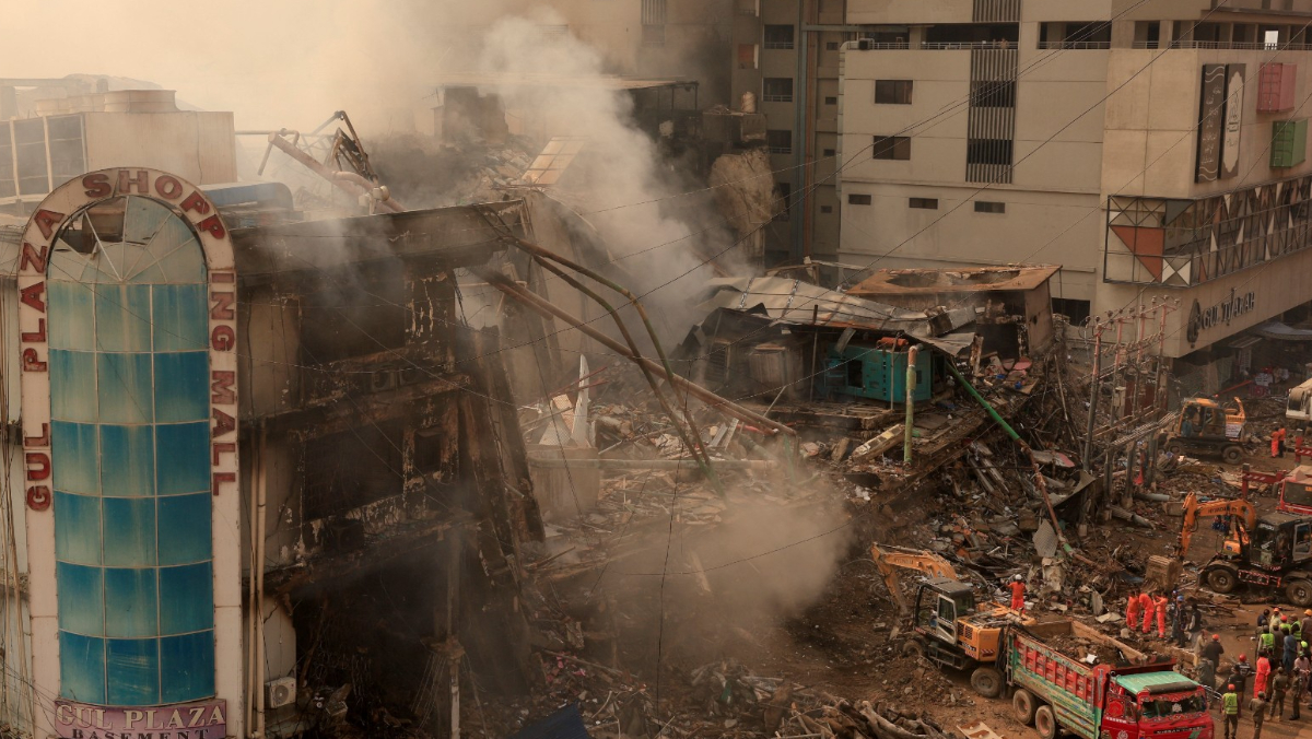 1間店找到30具遺體！購物中心「驚傳61死」慘況曝光