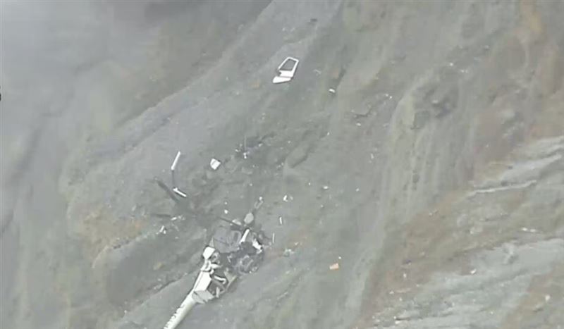 台灣夫妻檔「火山口墜機」！日本市長「緊急宣布1件事」家屬心碎抵日