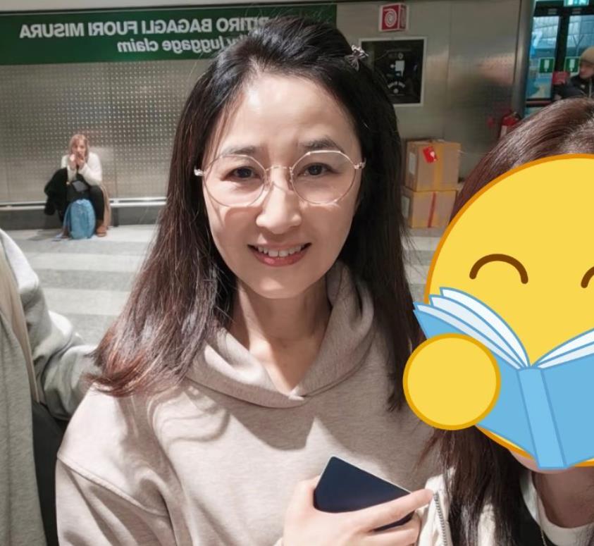 當年比影帝尫還紅！粉絲偶遇「61歲昔日女神」　為愛淡出「被寵愛23年」身旁老公一舉動：嫁對人了❤️