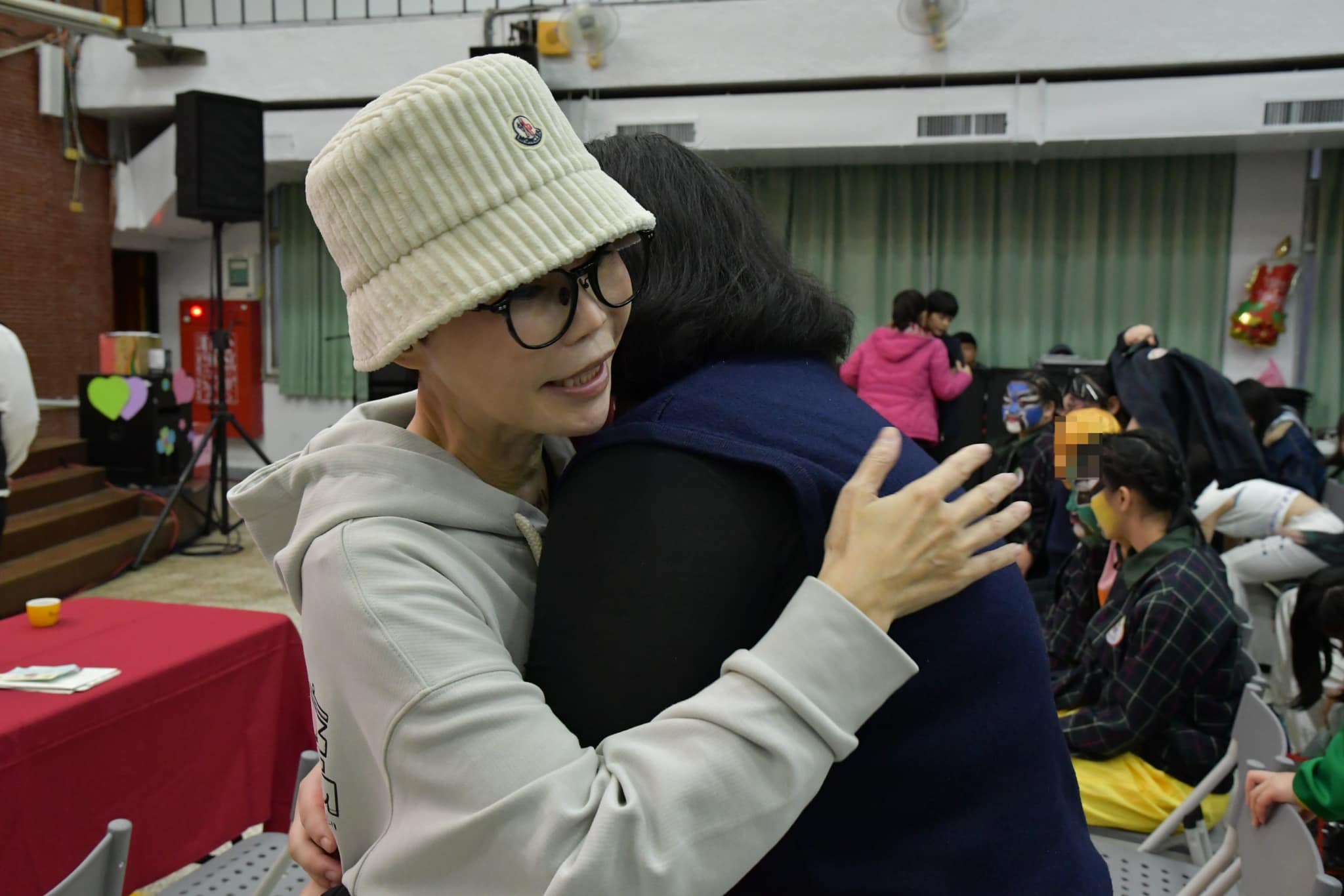 多次開腦續命!58歲詹雅雯遭嗆「為賣票裝病」 家中突昏倒「驚喜宣布新身分」親揭病情:是真的