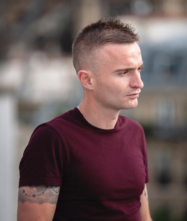 被目睹拍窗求救！他挑戰爬高樓「68層墜落身亡」