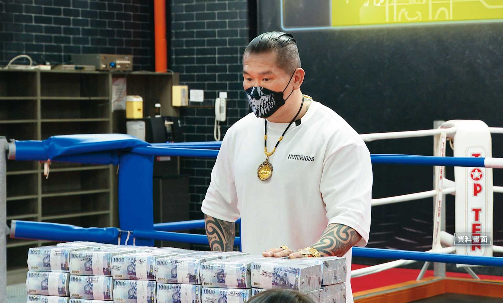 館長驚傳「害無辜的他輕生亡」！昔左右手「曝光內幕」痛罵：冷血無恥