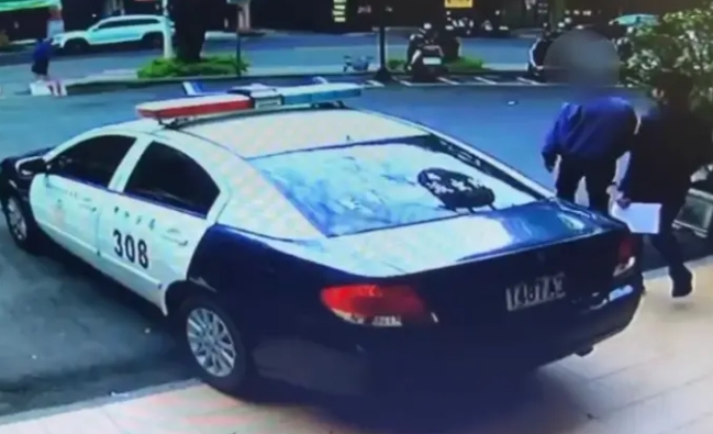 被司機丟包台64線!頂大高材生「遭4車輾過慘死」 警曝原因「事發前接到電話」