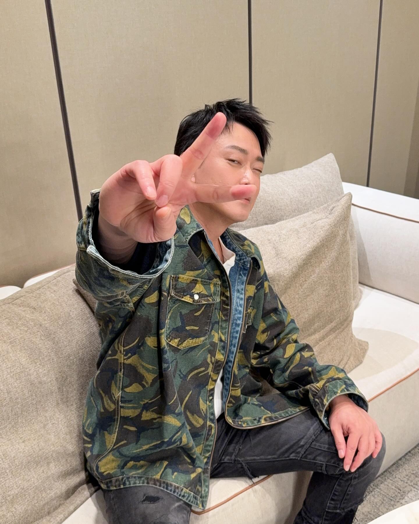 答應上台演唱！王識賢爆「婚禮前1天放鳥」　新娘崩潰「怒討違約金」經紀人回應了