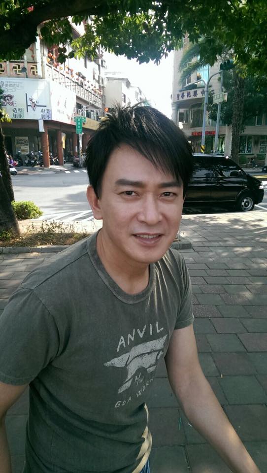 答應上台演唱！王識賢爆「婚禮前1天放鳥」　新娘崩潰「怒討違約金」經紀人回應了