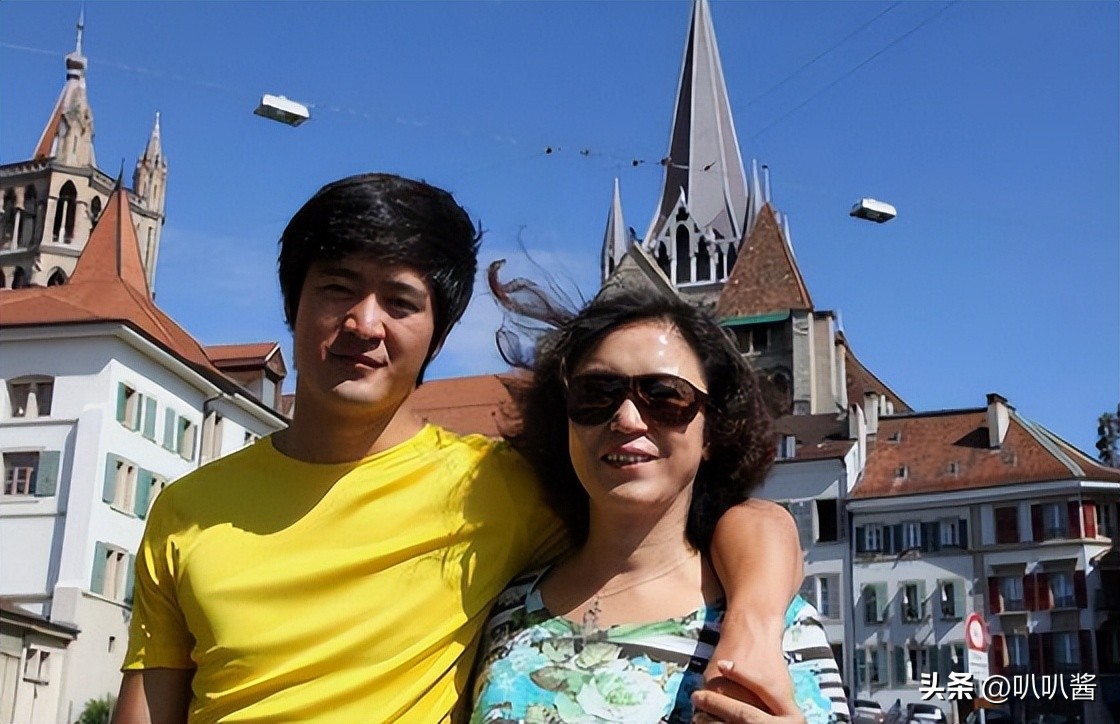 被譽為明日之星!當紅男星「頂樓踱步3小時」墜樓亡 「只留17字遺言」卻救活無數人...